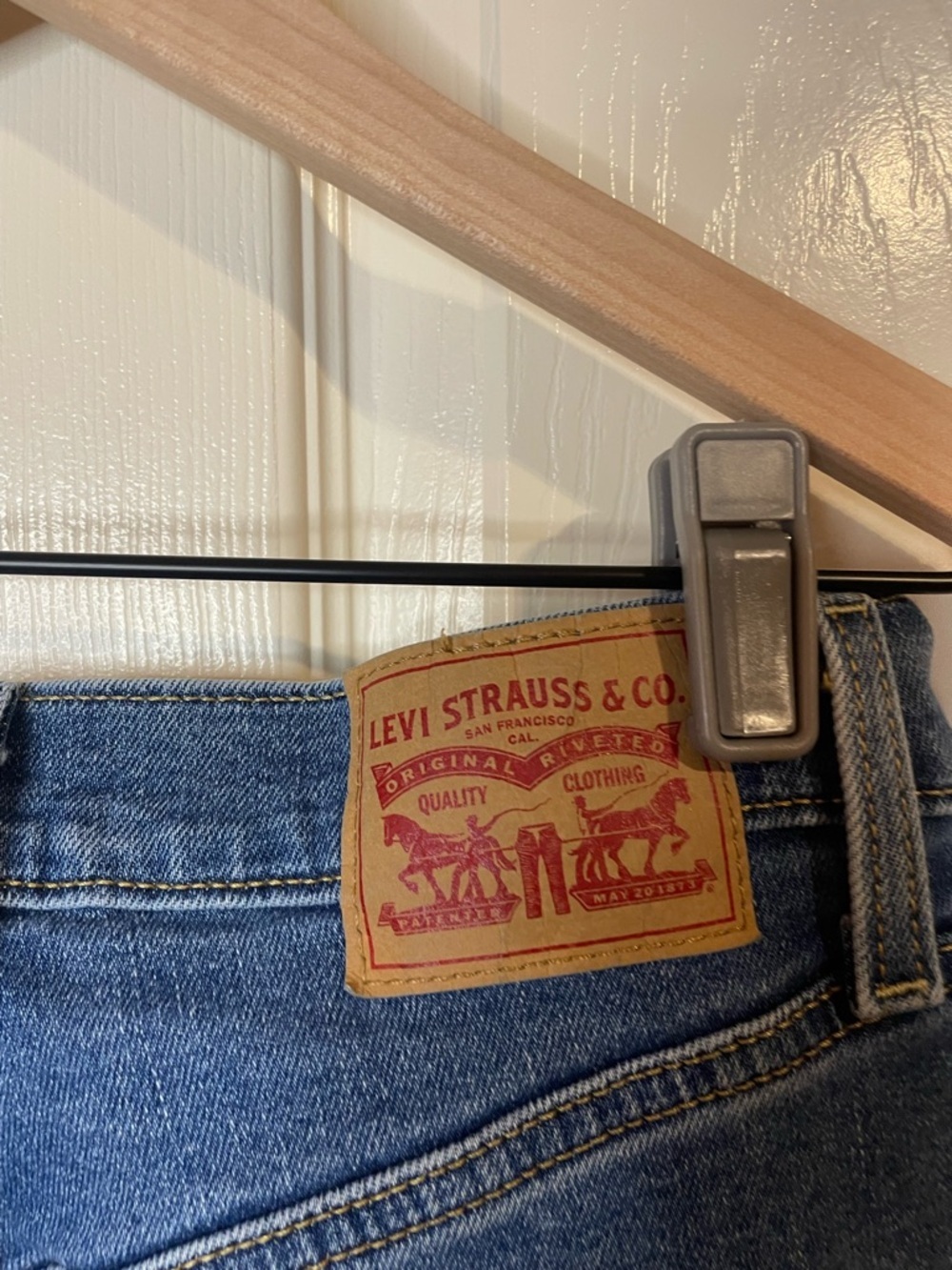 Levi’s Ribcage Straight Ankle Jeans Vintage Americana Size 28 - Picture 8 of 11